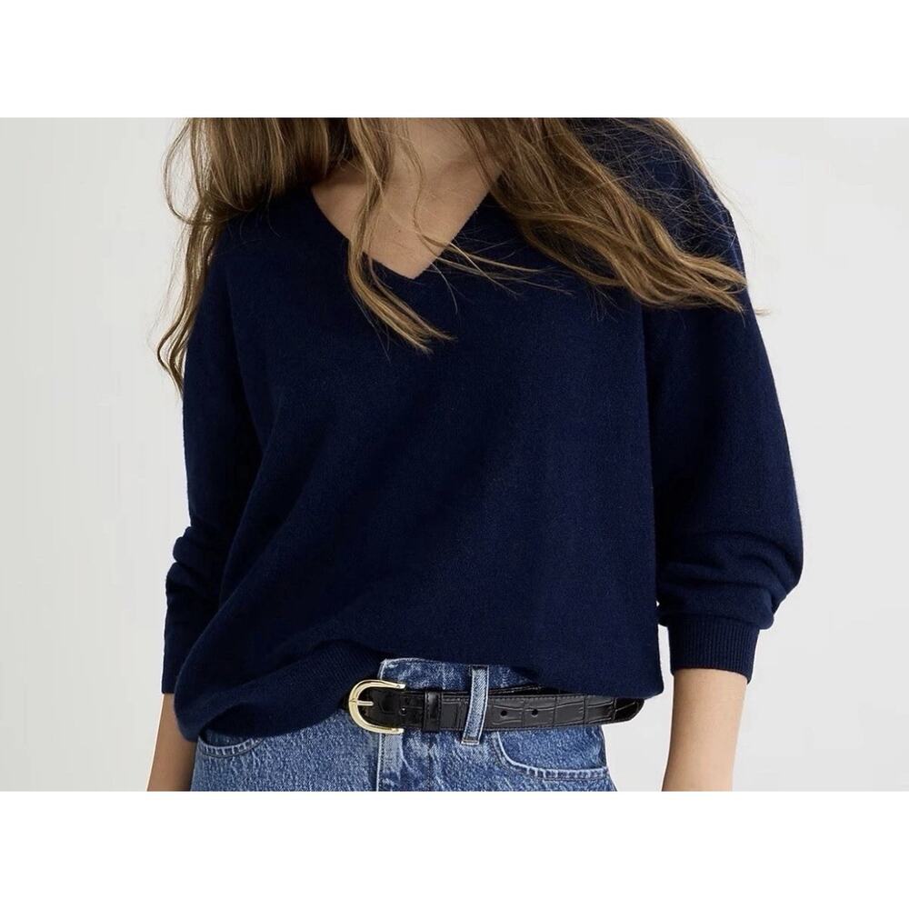 J.Crew Cashmere relaxed V-neck sweater NWT Size M
